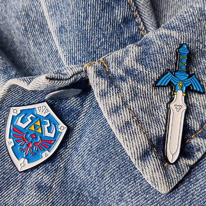 Zelda: Breath of the Wild Glow Pin Set Master Sword Glow Pin Heliar Shield Glow Pin Set of 2