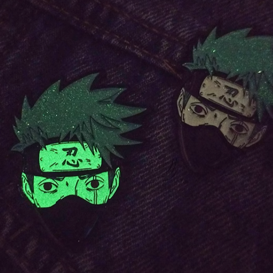 Naruto Kakashi Hatake Glow Pin